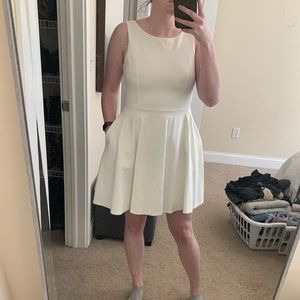 NWOT Lulus white open back dress size L
